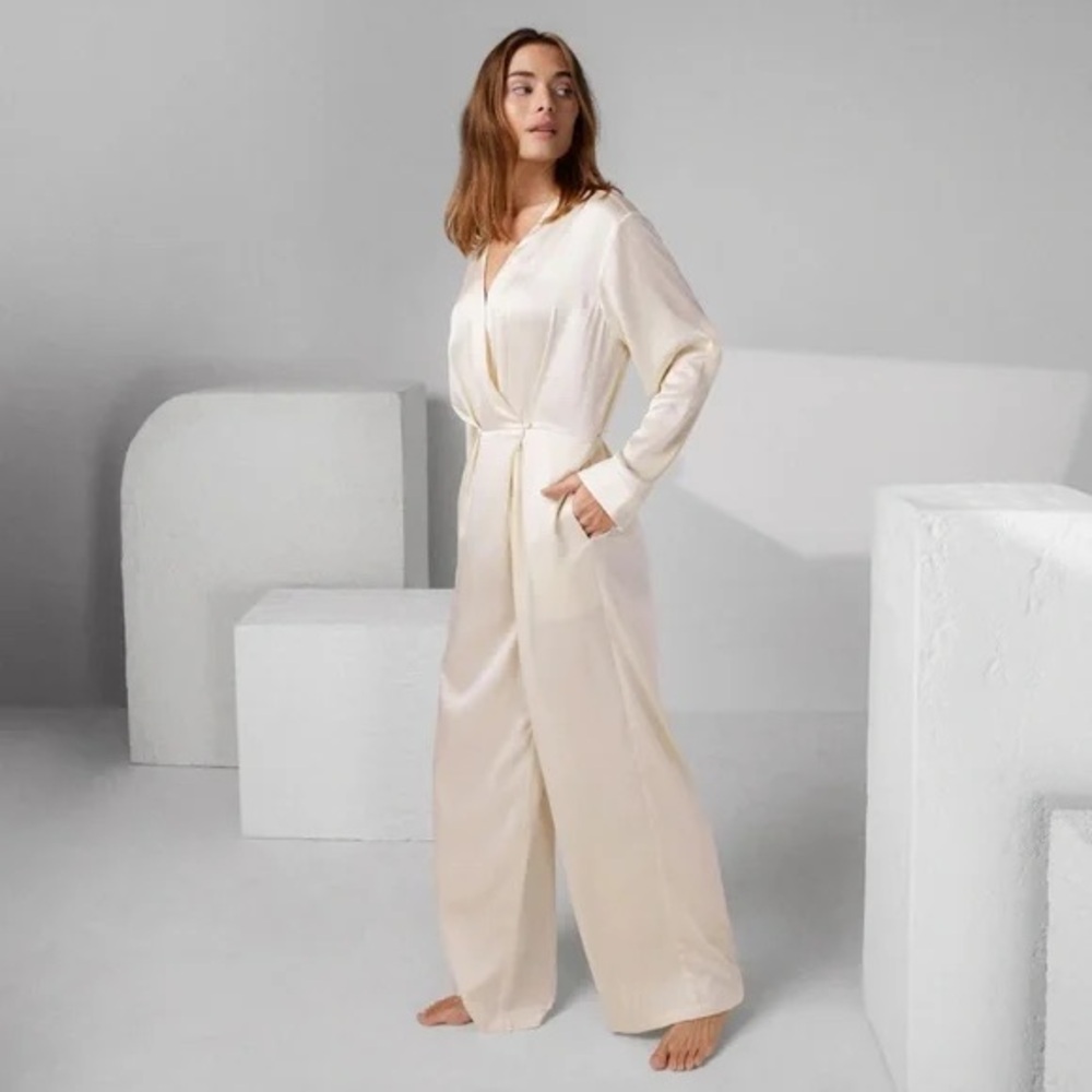 Lunya Silk Swan White Long Sleeve Sleepwear Jumpsuit